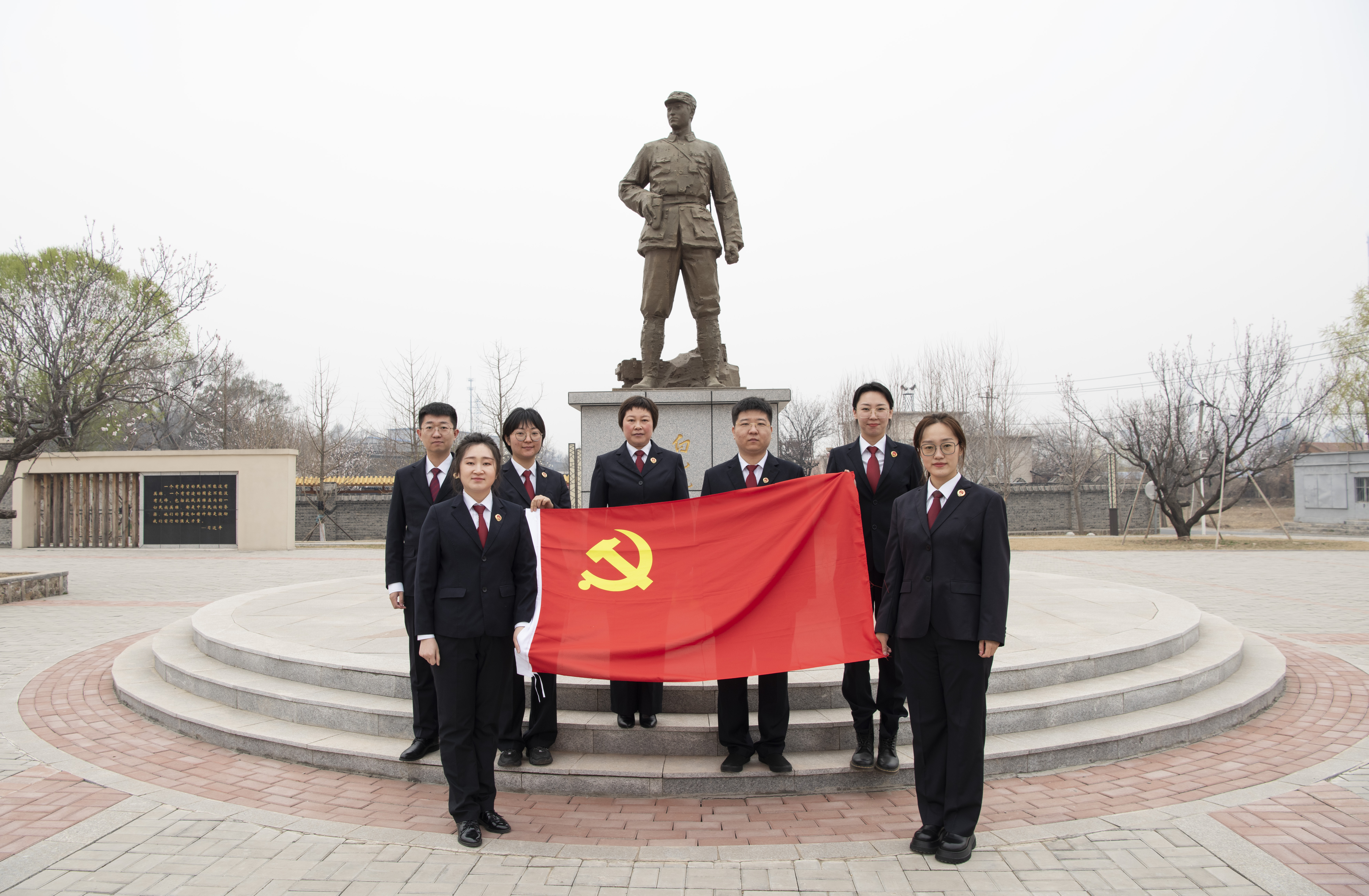 参观白乙化故居